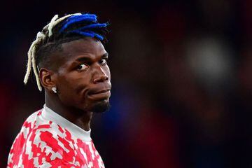 Manchester United's French midfielder Paul Pogba warms up ahead of the UEFA Champions league group F football match against Villarreal.