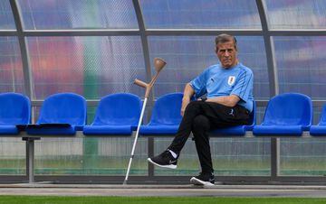 UruguayxB4s Coach Oscar Tabarez is seen during a training session ahead of the team's quarter final match as part of the Russia 2018 World Cup football tournamentat the Sport Centre Borsky in Nizhny Novgorod on July 2, 2018.