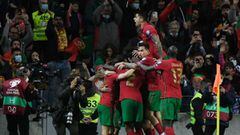 Portugal celebra el gol de Bruno Fernandes