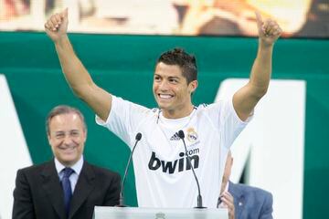 La felicidad de Cristiano Ronaldo, en su presentación con el Real Madrid