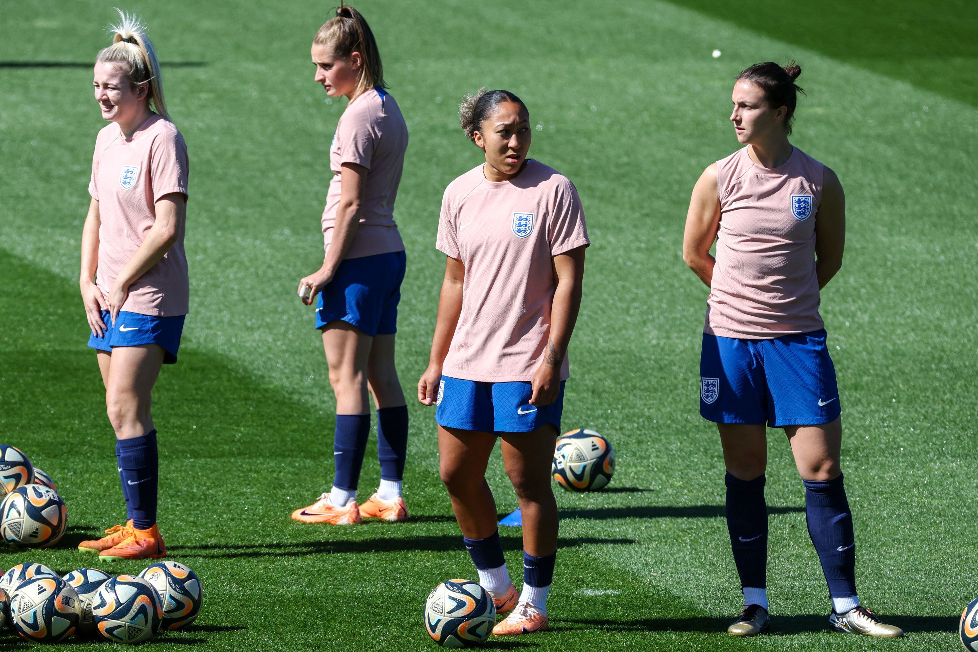 England�s Lauren James (2nd R) takes part in a training session with teammates at Central Coast Stadium in Gosford on August 19, 2023, on the eve of the Women�s World Cup football final match between Spain and England. (Photo by DAVID GRAY / AFP)