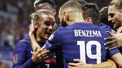 Soccer Football - World Cup - UEFA Qualifiers - Group D - France v Finland -  Groupama Stadium, Lyon, France- September 7, 2021   France&#039;s Antoine Griezmann celebrates scoring their first goal with teammates REUTERS/Stephane Mahe
