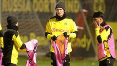 Haaland en un entrenamiento con el Borussia Dortmund. 