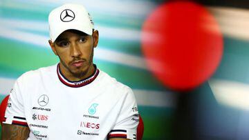 Hamilton explica el pulgar hacia arriba sobre Alonso