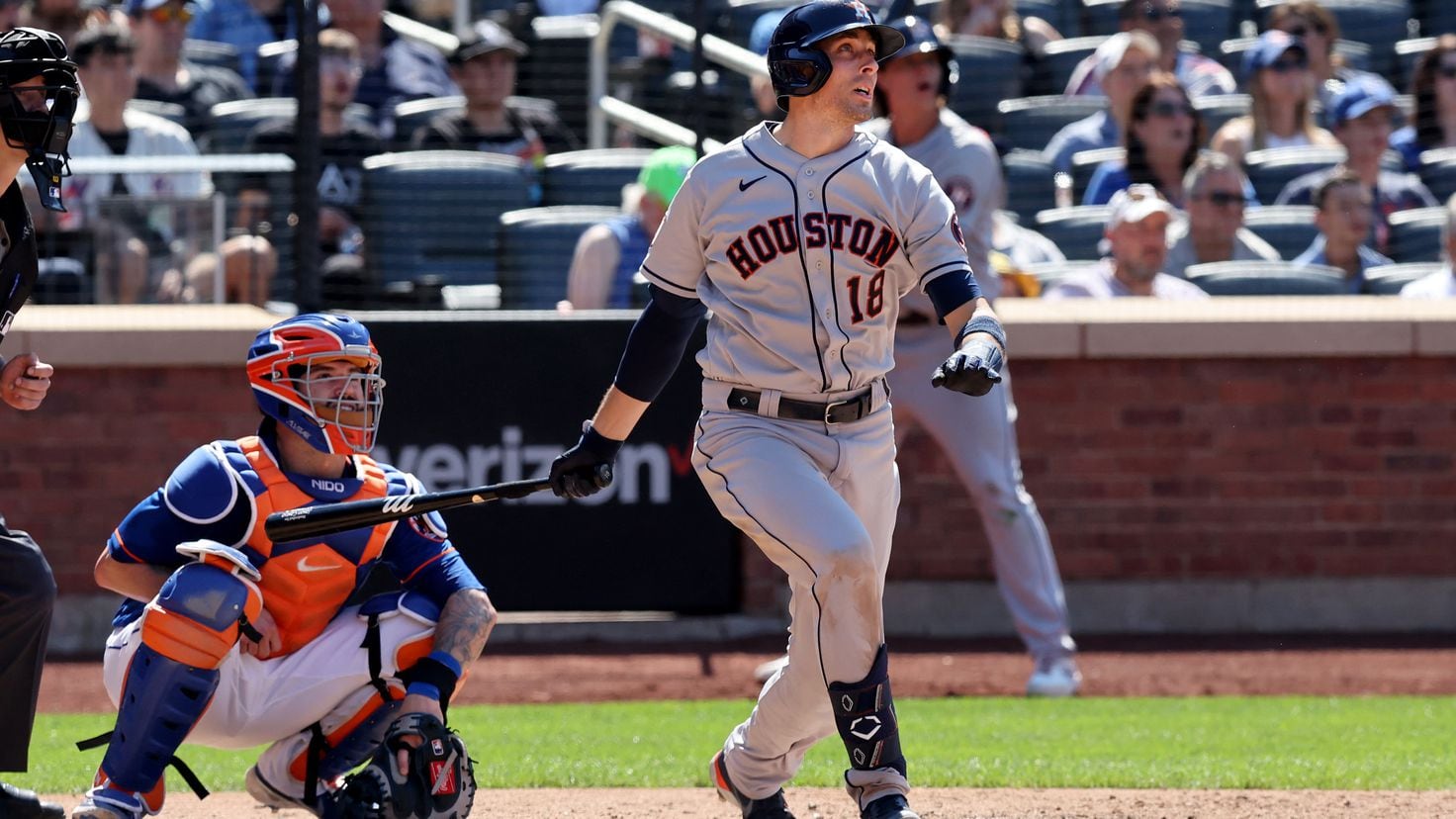 In Jason Castro, Astros make call to give Martin Maldonado help behind the  plate