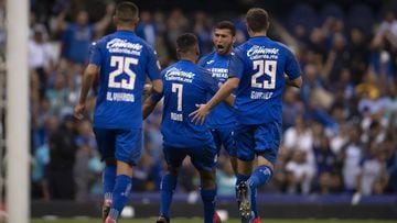 Cruz Azul keeps proving they have a shot at the title this semester by beating Tigres with two goals from Romo and Aldrete