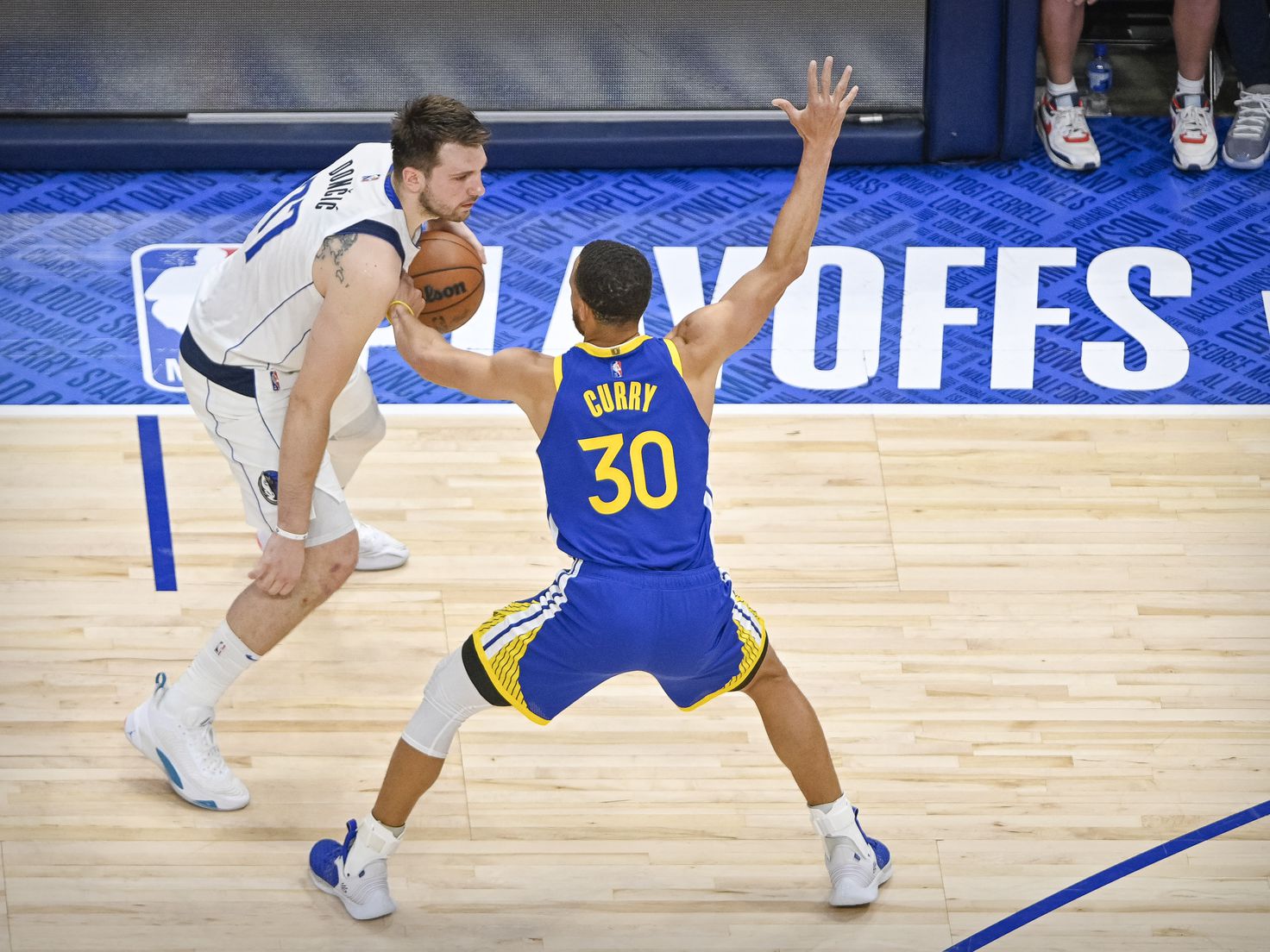 Stephen curry shop feet size