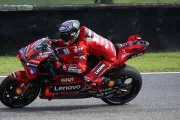 Francesco Bagnaia durante el sprint del Gran Premio de Italia en el Autódromo Internacional del Mugello.