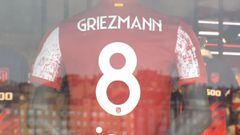 El Atleti presume de Griezmann: ya vende la nueva camiseta