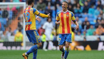 Rodrigo celebrates after scoring his team's 2nd goal in Valencia's 3-2 defeat against Real Madrid at the Bernabéu.