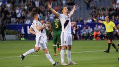 Zlatan celebrando su gol con LA Galaxy