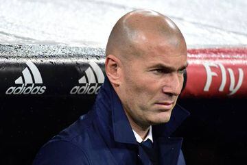Real Madrid's French coach Zinedine Zidane looks on before the Spanish league football match Real Madrid CF vs Real Sociedad at the Santiago Bernabeu stadium in Madrid on January 29, 2017