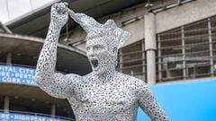 MANCHESTER, ENGLAND - MAY 13: Ex Manchester City player Sergio Aguero views his statue unveiling at the Etihad Stadium on May 13, 2022 in Manchester, England. (Photo by Matt McNulty - Manchester City/Manchester City FC via Getty Images)