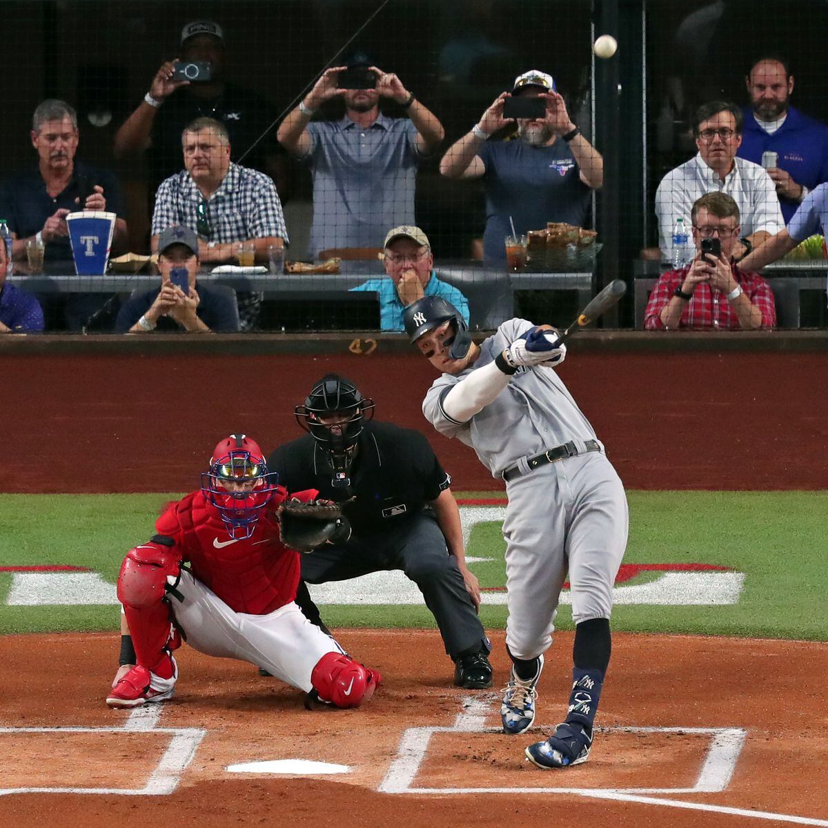 Yankees slugger Judge arrives in Toronto looking to make MLB history