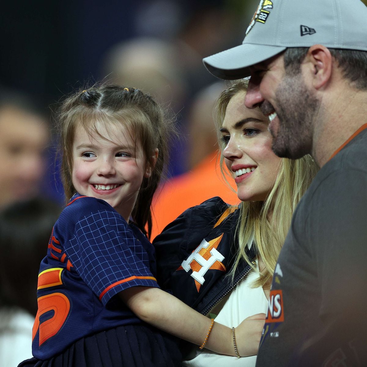 Kate Upton joins on-field celebration with Justin Verlander after