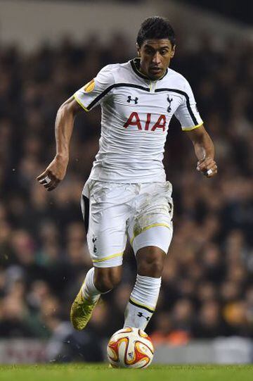 Paulinho jugador brasileño, jugaba en el Tottenham cuando fichó por el Guangzhou Evergrande por 14 millones de euros