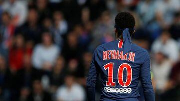 Soccer Football - Ligue 1 - Angers v Paris St Germain - Stade Raymond Kopa, Angers, France - May 11, 2019  Paris St Germain&#039;s Neymar during the match     REUTERS/Stephane Mahe