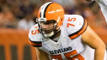 Bitonio pens three-year contract extension with Cleveland Browns