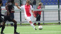 Se formó en el Ajax y ahora llega a Chile: “Mi sueño es defender a la Roja”