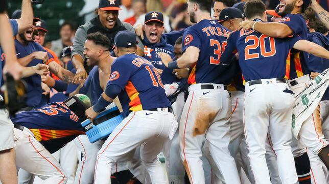 Astros-Yankees: Jose Altuve hits walk-off homer, takes shirt off