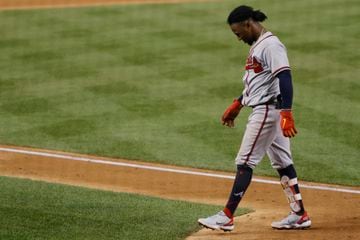 Braves Ozzie Albies out for at least two months with fracture - AS USA