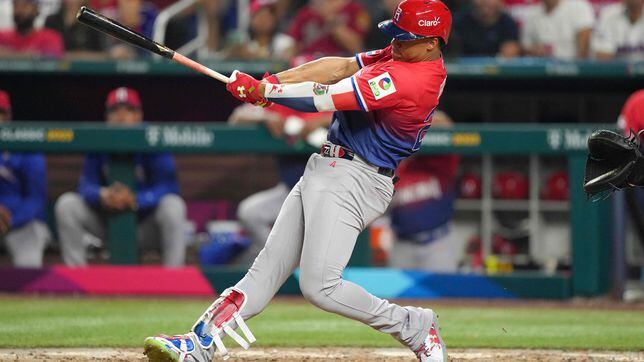 Puerto Rico upsets Dominican Republic in WBC and has blast doing so