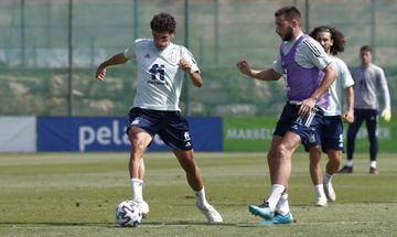 Jesus Vallejo training with Spain's U21s