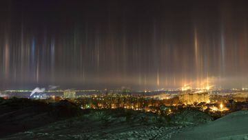 Las 'columnas de luz' que vivió el cielo de Rusia te harán mirar dos veces