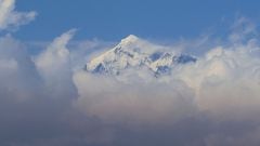 A study by the University of Hokkaido revealed the cause of the loud roars heard on Mount Everest at night that have been described as “terrifying”.