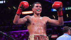 El boxeador norteamericano David Benavidez tomó a burla los comentarios en que Canelo Álvarez lo menospreció, y lo retó a una pelea.