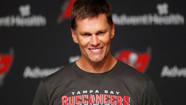 Tom Brady Is Selling A Special T-Shirt For His Return To Foxboro - CBS  Boston