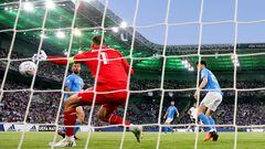Moenchengladbach (Germany), 14/06/2022.- Italy's goalkeeper Gianluigi Donnarumma (front) concedes Germany's 3-0 lead during the UEFA Nations League soccer match between Germany and Italy in Moenchengladbach, Germany, 14 June 2022. (Alemania, Italia) EFE/EPA/Friedemann Vogel
