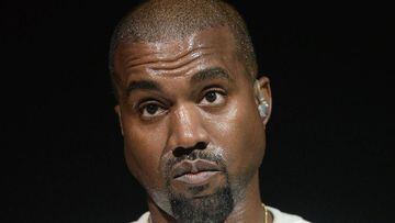 Kanye West present&aacute;ndose en el Powerhouse show, em el Honda Center. Junio, 2016