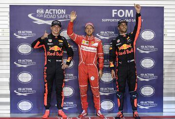 Sebastian Vettel,  Max Verstappen y Daniel Ricciardo en el pódium. 