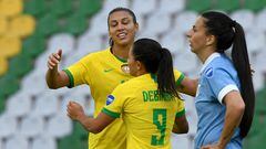 Partido de Copa América Femenina entre Brasil y Uruguay.