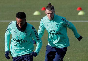 Militao in training with Bale.