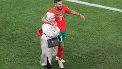 Doha (Qatar), 10/12/2022.- Sofiane Boufal of Morocco celebrates with his mother after the FIFA World Cup 2022 quarter final soccer match between Morocco and Portugal at Al Thumama Stadium in Doha, Qatar, 10 December 2022. (Mundial de Fútbol, Marruecos, Catar) EFE/EPA/Abedin Taherkenareh
