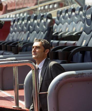 El entrenador extremeño ha sido presentado como nuevo entrenador del Barcelona para las próximas dos temporadas con opción a otra más.
