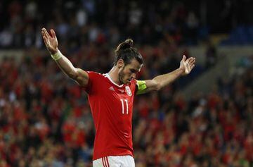 Gareth Bale and Wales have overtaken Spain to jump into the top 10 of the FIFA rankings