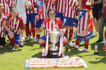 Atlético's Women's team lift the Copa de la Reina in Las Rozas