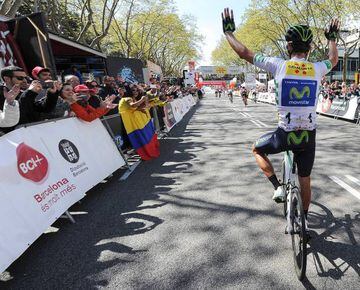 Valverde waves to the crowd after winning the 97th Volta Catalunya.
