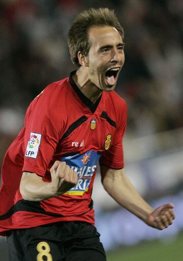 El canterano madridista se marchó del Real Madrid en 2007. Ese mismo año fichó por el Mallorca, donde estuvo hasta 2010.