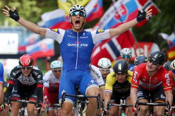 Kittel celebrates after stage two of the 2017 Le Tour de France.