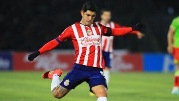 Víctor Guzmán to miss Clásico Tapatío after red card