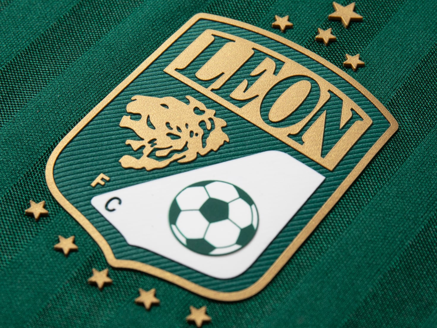 Club León issue special edition Club World Cup shirt - AS USA