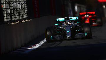 BAKU, AZERBAIJAN - APRIL 28: Lewis Hamilton of Great Britain driving the (44) Mercedes AMG Petronas F1 Team Mercedes W10 on track during the F1 Grand Prix of Azerbaijan at Baku City Circuit on April 28, 2019 in Baku, Azerbaijan. (Photo by Dan Istitene/Getty Images)
