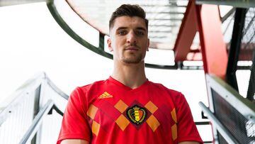 Thomas Meunier tries the new Belgium shirt for size.