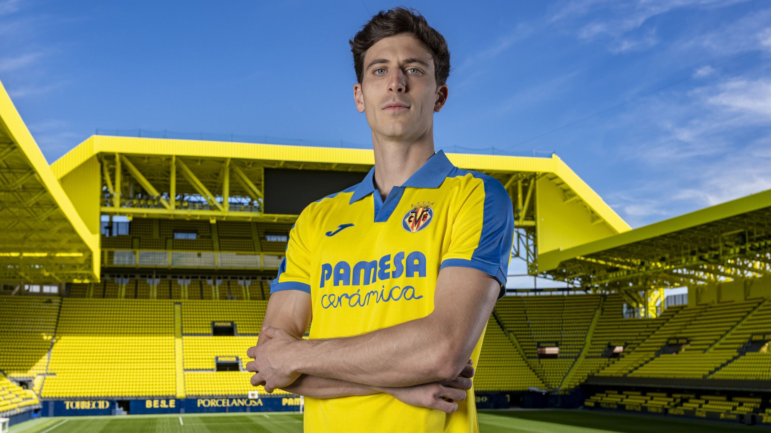 Pau Torres con la camiseta del Villarreal