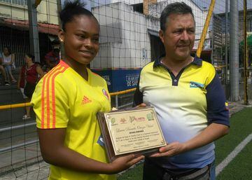 Con tan solo 18 años Laura fichó por el Cádiz de España a comienzos del presente año. Fue mundialista con la Selección Colombia Sub 20 en Uruguay en el año 2018. 