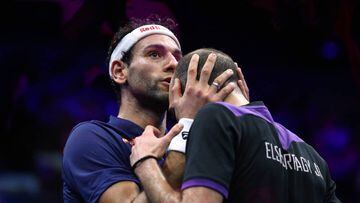 Mohamed Elshorbagy beats his brother to win World Squash Championships title